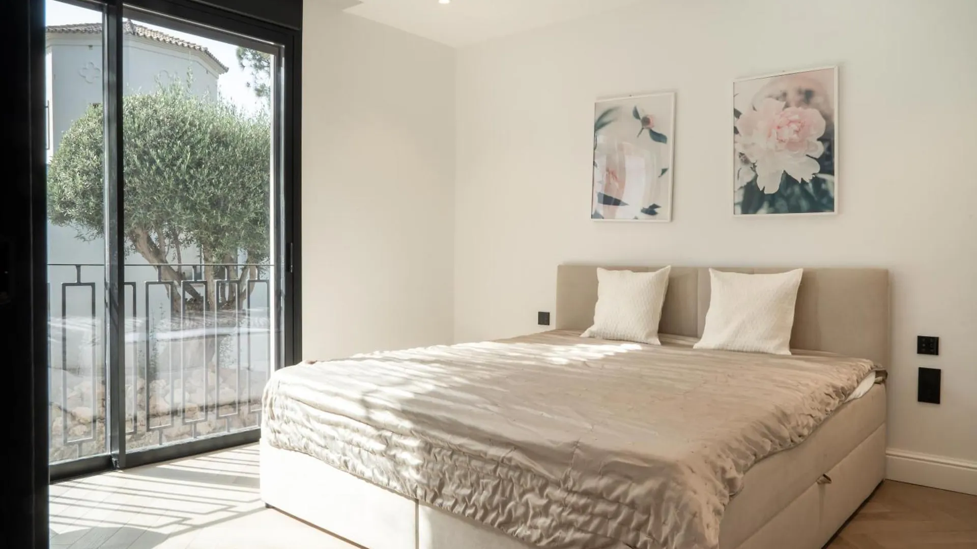 Apartamento Exquisite 5 Bdrm Luxury Villa W Gym, Bbq, And Pool Marbella